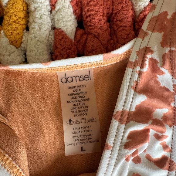 Tilly's Patterned Bikini - Picture 3 of 3